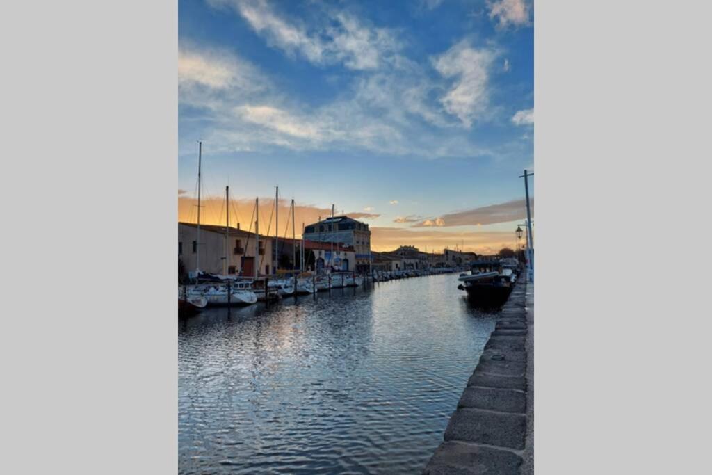 Appartement Cosy Dans Residence Sur Le Port De Marseillan マルセイヤン エクステリア 写真